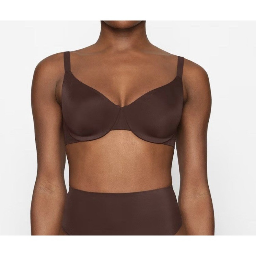 SKIMS Smoothing intimates full coverage lightly lined bra cocoa‎ 40Dd NWT
